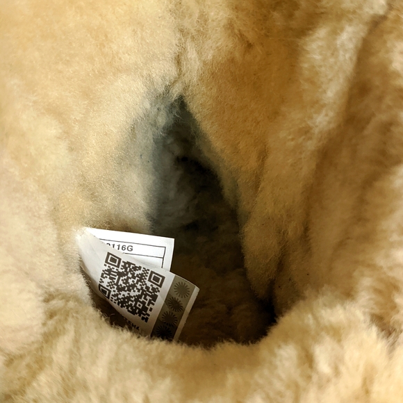 UGG Quincy UGG-plush Faux Shearling Lined Combat Mini Boots - Picture 14 of 15